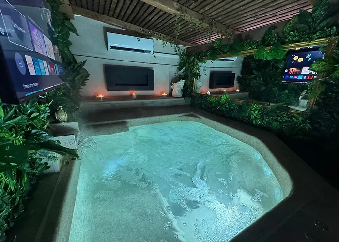 Nessa With A Private Jacuzzi Apartmán *