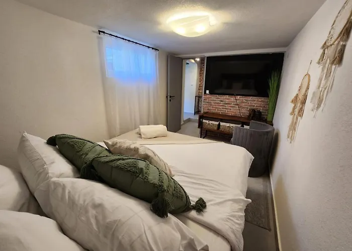 Nessa With A Private Jacuzzi *